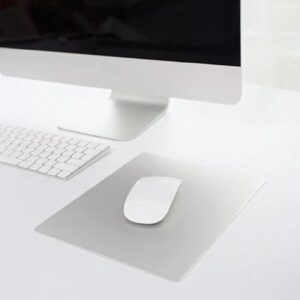 MOUSE PAD METALICO ANTIDERRAPANTE PLATA